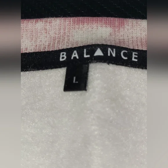 Balance Athletica Large Mauve Ivory Tie Dye Cropped Pullover Sweatshirt | Women - Picture 6 of 7